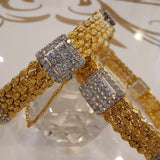 Golden Chic 3